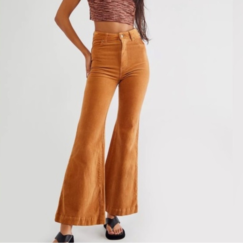ROLLA’S EASTCOAST CROP FLARE HIGH RISE TAN CORDUROY PANTS SIZE 28 - Picture 4 of 16
